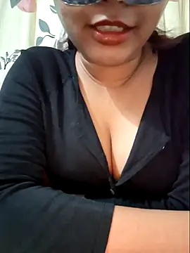 Kate143Kevin online show from September 28, 7:19 pm