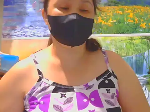 Kimkhaepretty online show from November 16, 1:39 pm