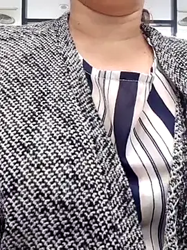 Kimkhaepretty online show from November 24, 3:50 am