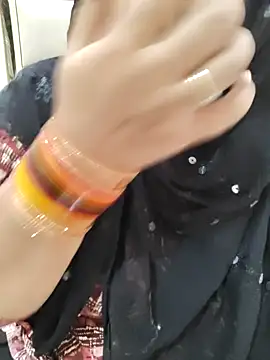 Miss Rose   online show from October 27, 5:50 pm