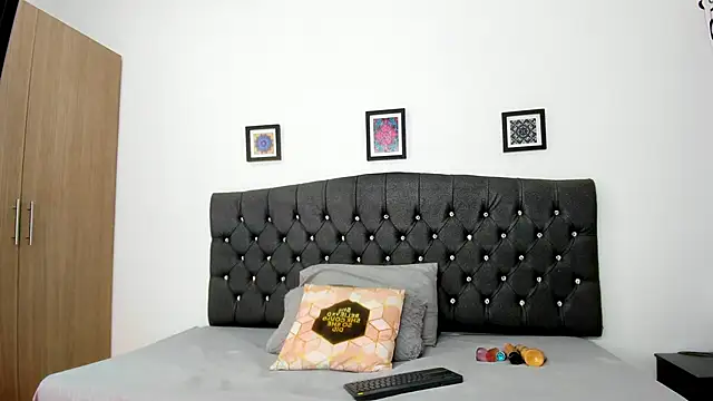 Snapshot of michellmorgans chatting on October 11, 11:31 am michellmorgans online show from October 11, 11:31 am