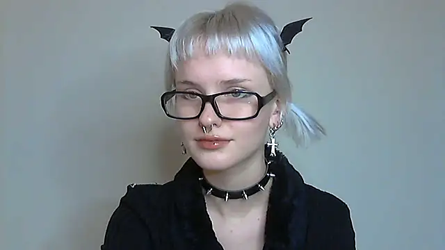 Paradoxy  online show from October 23, 7:45 pm