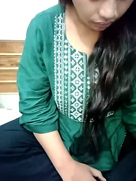 Snapshot of Minakshi_677 chatting on October 9, 3:26 am Minakshi 677 online show from October 9, 3:26 am