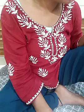 Snapshot of Minakshi_677 chatting on October 15, 8:47 am Minakshi 677 online show from October 15, 8:47 am