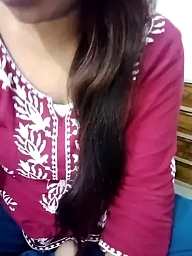 Snapshot of Minakshi_677 chatting on October 16, 5:52 am Minakshi 677 online show from October 16, 5:52 am