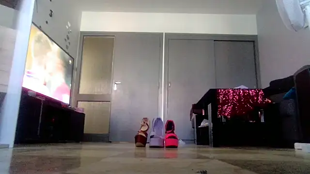Snapshot of vanessadeesse chatting on June 18, 5:06 pm vanessadeesse online show from June 18, 5:06 pm