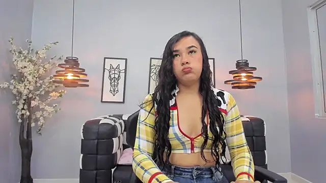 Kira Naughty online show from October 20, 11:43 am