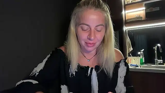 Miravynn online show from February 24, 5:22 pm