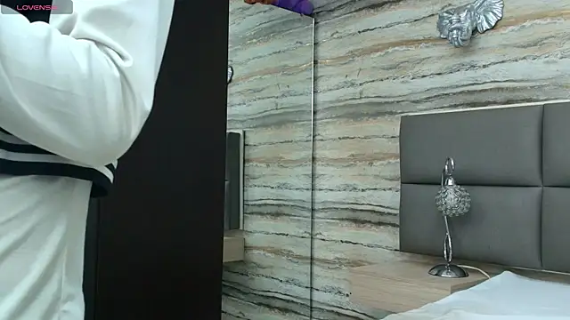 Lovers 21 online show from April 30, 3:57 am