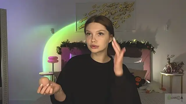 Snapshot of Nicole_Broown_ chatting on January 15, 9:18 pm Nicole Broown online show from January 15, 9:18 pm