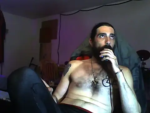 Snapshot of Neekaleek89 chatting on October 29, 10:00 pm Neekaleek89 online show from October 29, 10:00 pm