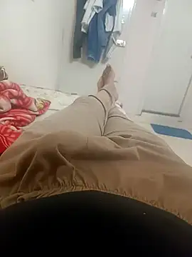 Snapshot of ramboram897 chatting on October 6, 6:27 pm ramboram897 online show from October 6, 6:27 pm