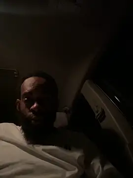 Snapshot of vaultclub chatting on October 18, 9:54 am vaultclub online show from October 18, 9:54 am