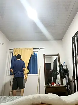 Snapshot of SoftieUwU chatting on October 1, 5:46 am SoftieUwU online show from October 1, 5:46 am