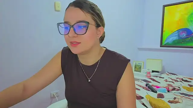 Snapshot of katiaa_lovv chatting on June 26, 12:20 pm katiaa lovv online show from June 26, 12:20 pm