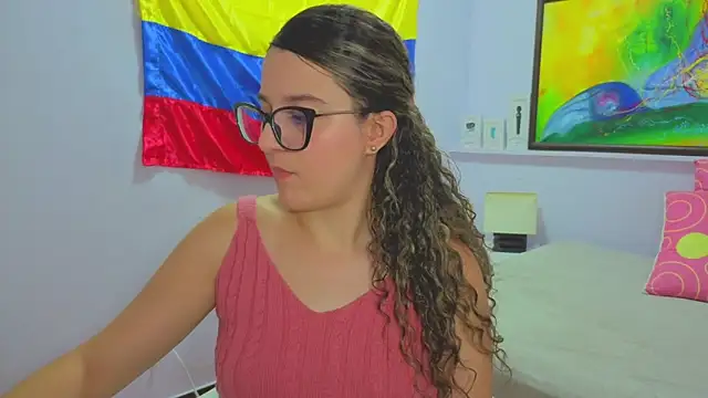 Snapshot of katiaa_lovv chatting on July 2, 3:06 am katiaa lovv online show from July 2, 3:06 am