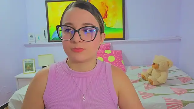 Snapshot of katiaa_lovv chatting on July 15, 1:33 am katiaa lovv online show from July 15, 1:33 am