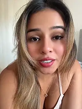 Snapshot of itsdanividarte chatting on April 26, 7:22 pm itsdanividarte online show from April 26, 7:22 pm