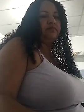 Snapshot of MEYBELLATINA chatting on March 14, 11:21 pm MEYBELLATINA online show from March 14, 11:21 pm