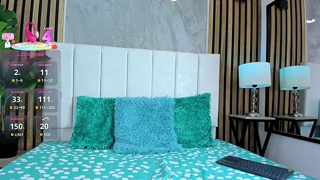 Nyra 18 online show from November 15, 5:31 pm