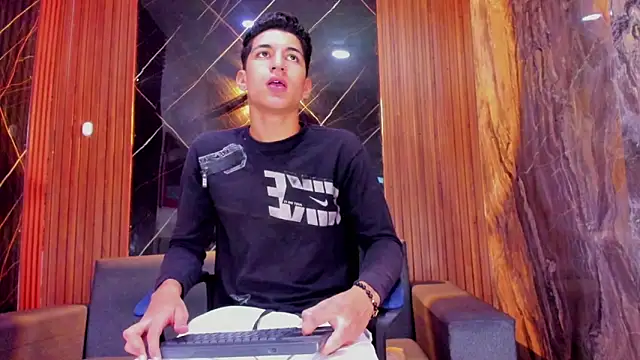 Stiben boy online show from November 9, 3:49 am