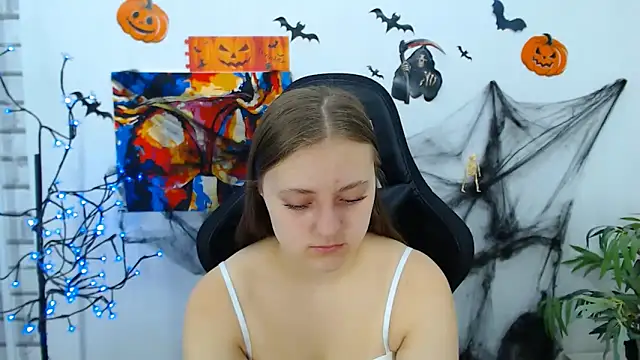 Snapshot of ArinaBelle chatting on October 23, 2:44 am ArinaBelle online show from October 23, 2:44 am