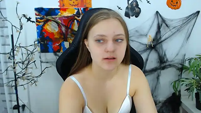 Snapshot of ArinaBelle chatting on October 25, 12:23 pm ArinaBelle online show from October 25, 12:23 pm