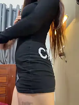 Snapshot of Quynhbabysexy chatting on June 12, 6:34 am Quynhbabysexy online show from June 12, 6:34 am