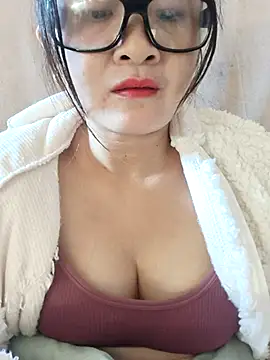 Snapshot of Paul-paul11 chatting on November 28, 2:36 am Paul-paul11 online show from November 28, 2:36 am