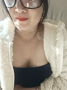 Snapshot of Paul-paul11 chatting on November 28, 2:42 pm Paul-paul11 online show from November 28, 2:42 pm