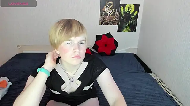 Cattie w  online show from November 4, 1:16 am