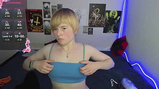 Cattie w  online show from December 23, 1:14 am