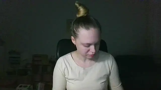 Cynoraye online show from March 11, 8:15 pm