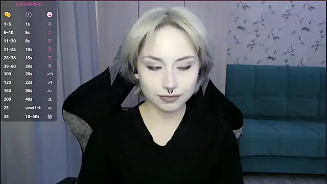 LeisaHopperstad online show from June 28, 3:29 pm