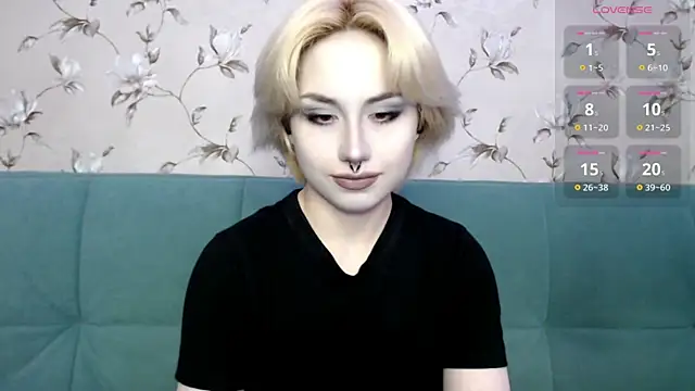 LeisaHopperstad online show from July 10, 9:23 am
