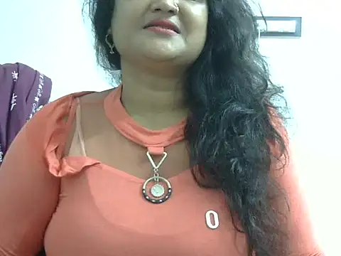 Snapshot of aarohee9 chatting on November 10, 12:37 pm aarohee9 online show from November 10, 12:37 pm