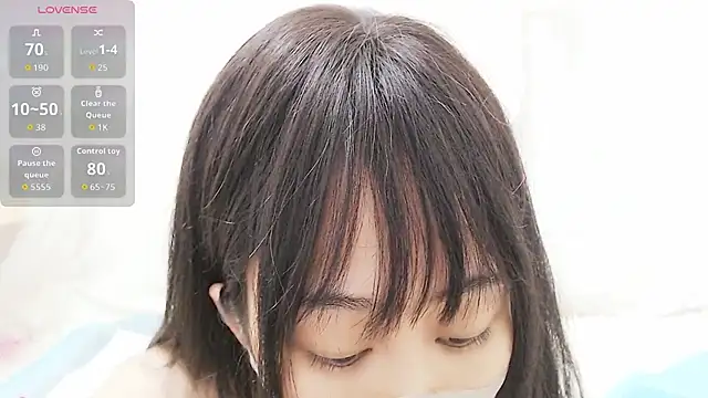 Snapshot of Moj005jp_xo98 chatting on June 27, 6:24 pm Moj005jp xo98 online show from June 27, 6:24 pm