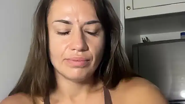 Roriann online show from March 7, 1:52 pm