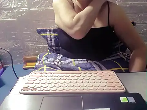 hyhy 99 online show from November 3, 9:54 am