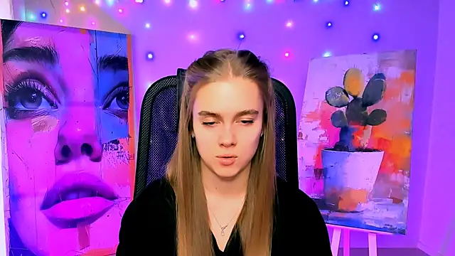 JuneWoods online show from February 10, 7:23 am