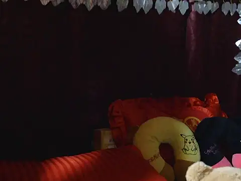 Snapshot of Kristinalui chatting on October 8, 6:22 am Kristinalui online show from October 8, 6:22 am