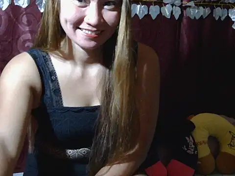 Snapshot of Kristinalui chatting on October 11, 1:38 am Kristinalui online show from October 11, 1:38 am