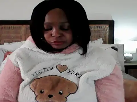 Snapshot of Blacksashaxx chatting on May 29, 12:58 pm Blacksashaxx online show from May 29, 12:58 pm