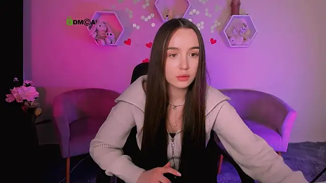 leslie bird online show from September 25, 2:21 pm