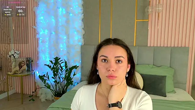Snapshot of GabiBatista chatting on May 14, 5:03 am GabiBatista online show from May 14, 5:03 am