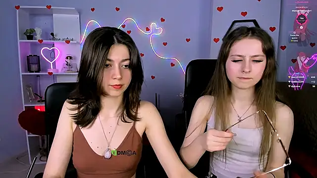 rebecca smile online show from May 5, 7:33 pm
