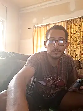 ThrowedWorldWide online show from November 18, 4:55 pm