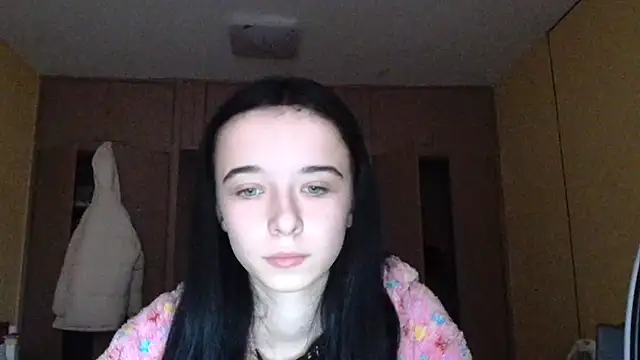 Emilia Light online show from November 3, 6:47 am