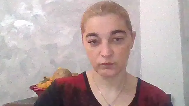 GoldenAngelMilf online show from April 30, 6:31 am