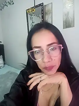 Snapshot of YaraDuartee chatting on January 14, 12:38 am YaraDuartee online show from January 14, 12:38 am